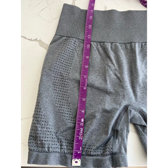 Gymshark Vital Seamless Gray Athletic Shorts - Picture 8 of 8